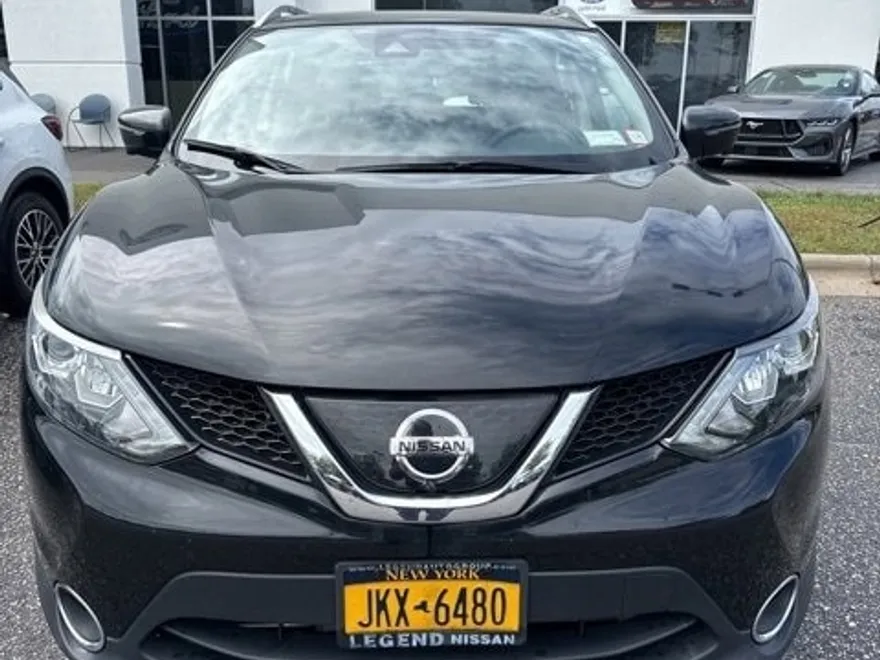 2019 Nissan Rogue Sport SL photo 1
