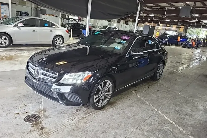2019 Mercedes Benz C 300 photo 1