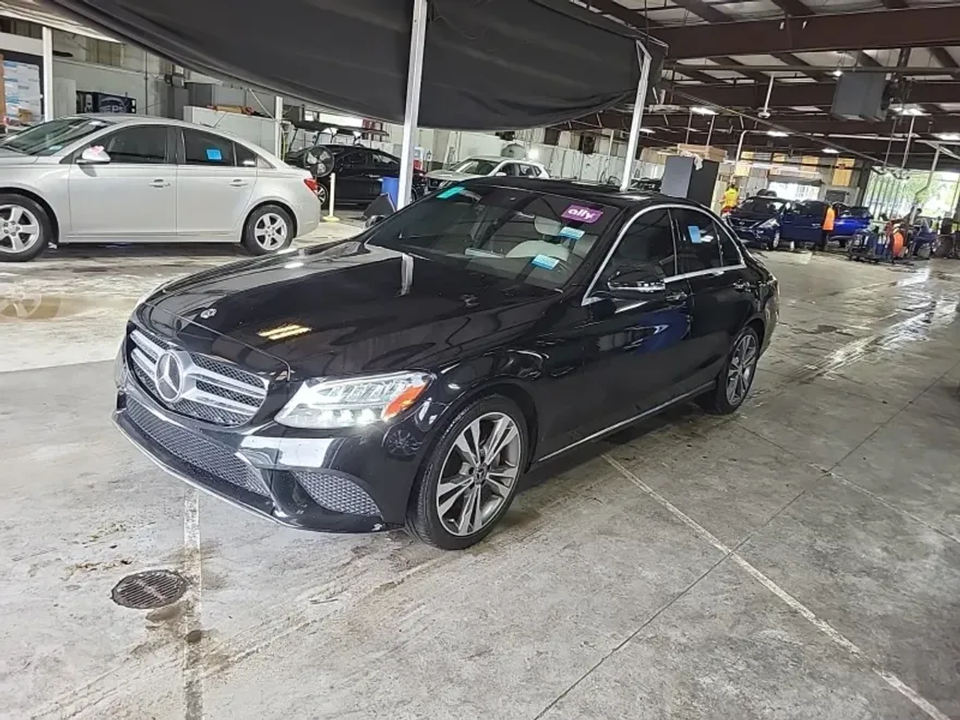 2019 Mercedes Benz C 300 photo 1