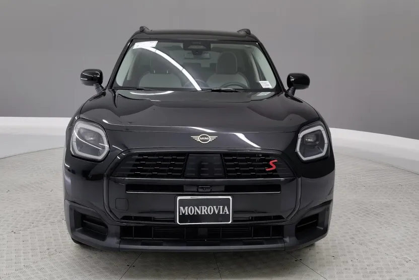 2025 Mini Countryman S ALL4 photo 1