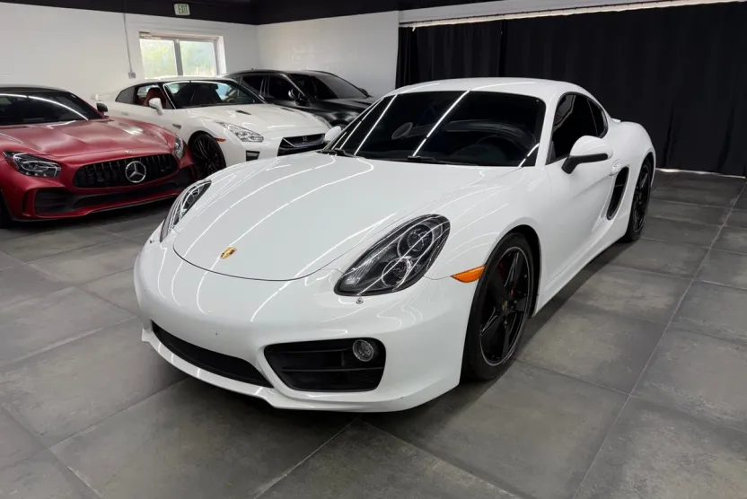 2014 Porsche Cayman S photo 1