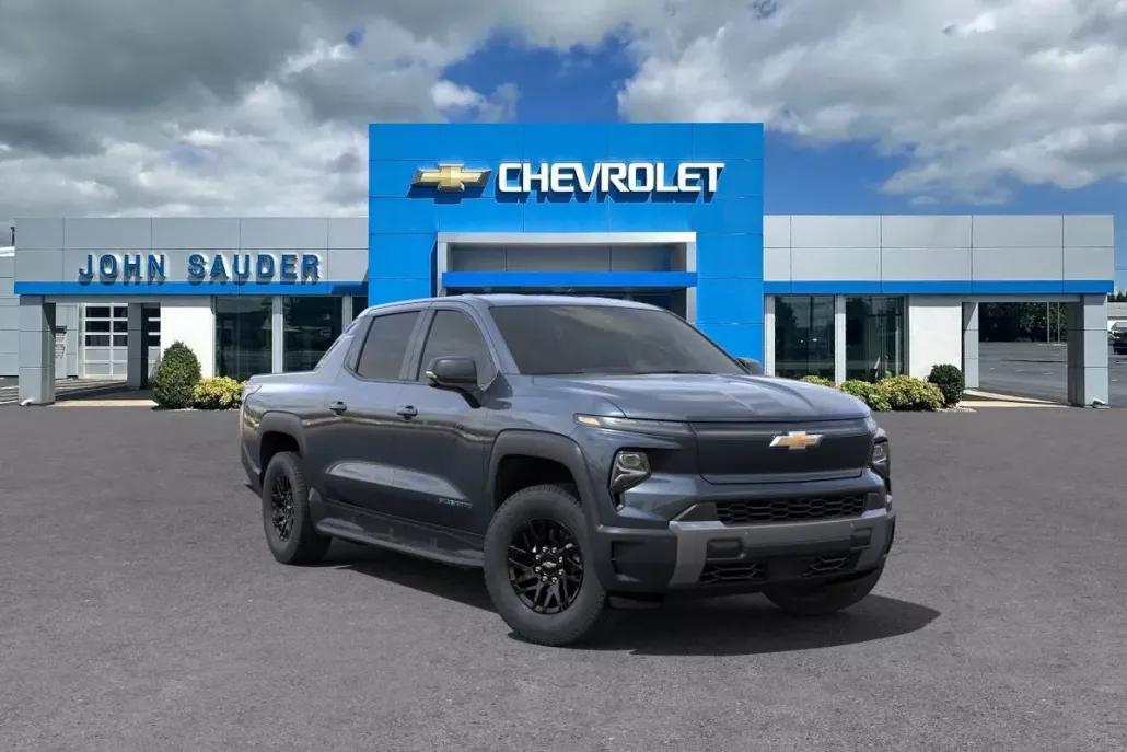 2025 Chevrolet Silverado EV LT photo 1