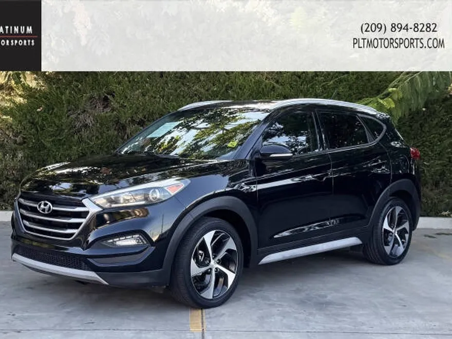 2017 Hyundai Tucson Sport photo 1