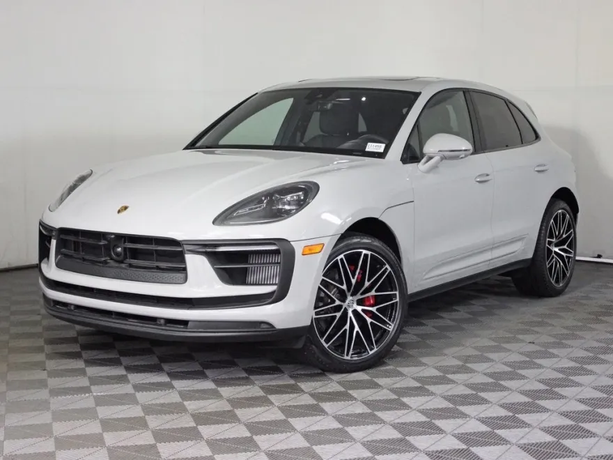 2025 Porsche Macan S photo 1