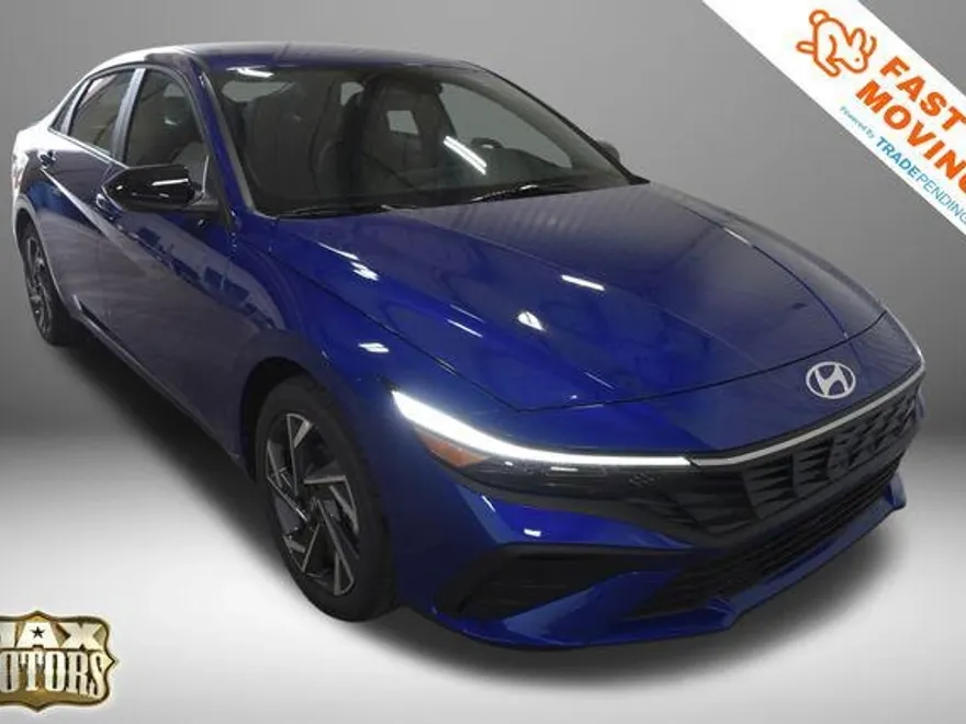 2025 Hyundai Elantra SEL Sport photo 1
