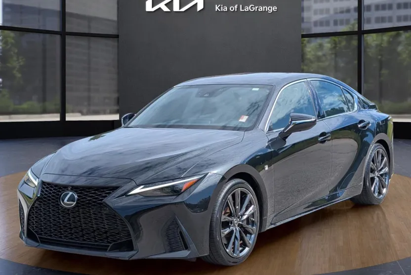 2022 Lexus IS 350 F SPORT photo 1