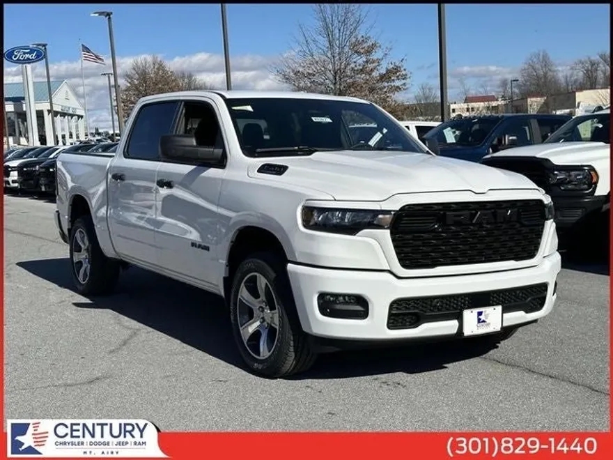 2025 Ram 1500 Tradesman photo 1