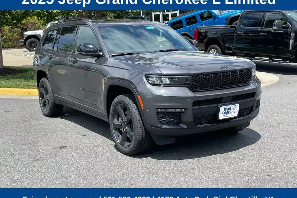 2025 Jeep Grand Cherokee Limited photo 1