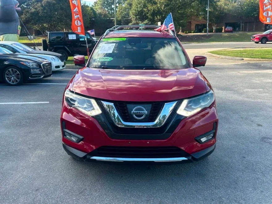 2017 Nissan Rogue SL photo 1