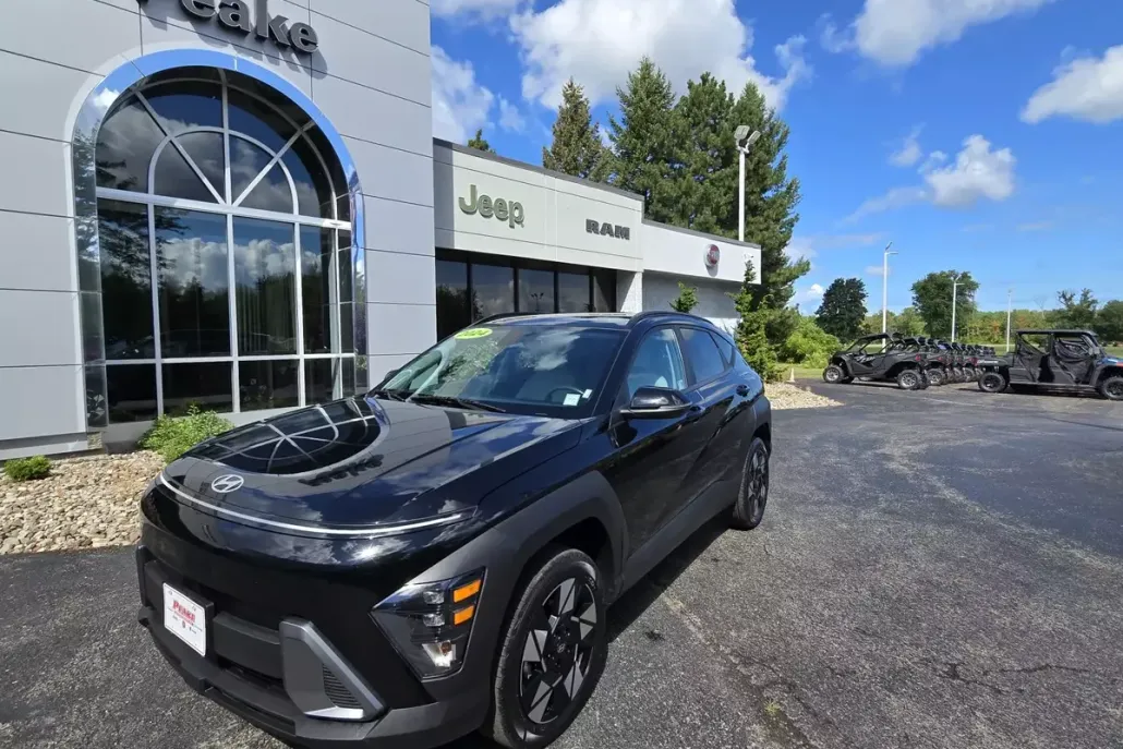 2024 Hyundai Kona SEL photo 1