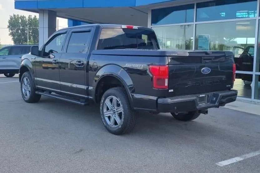 2019 Ford F-150 XLT photo 1
