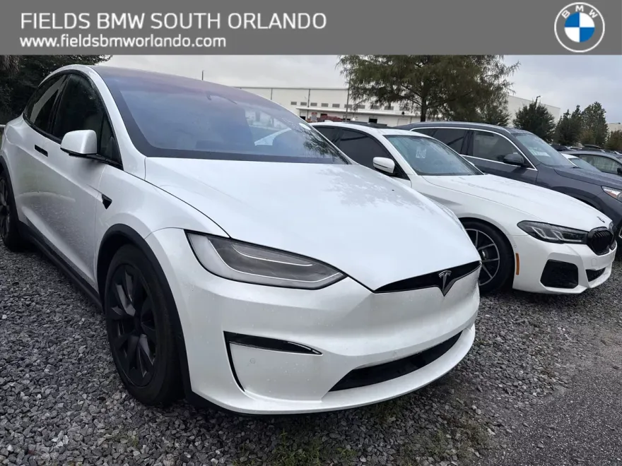 2023 Tesla Model X photo 1
