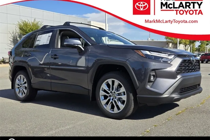 2025 Toyota RAV4 XLE Premium photo 1