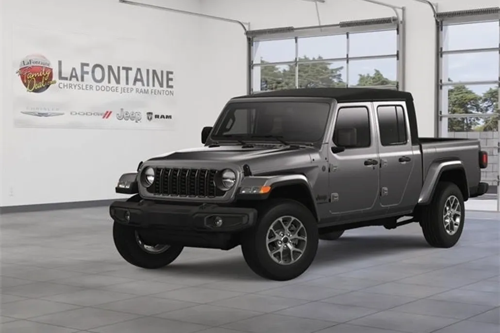 2025 Jeep Gladiator Sport S photo 1