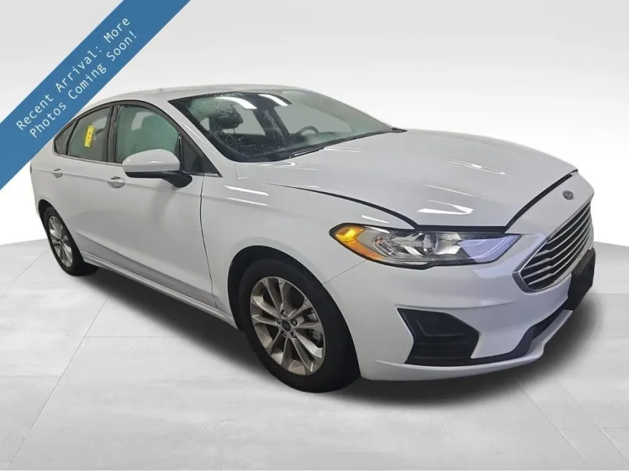 2019 Ford Fusion SE photo 1