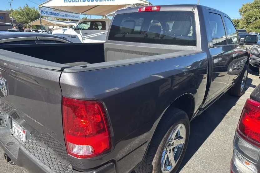 2015 Ram 1500 Express photo 1