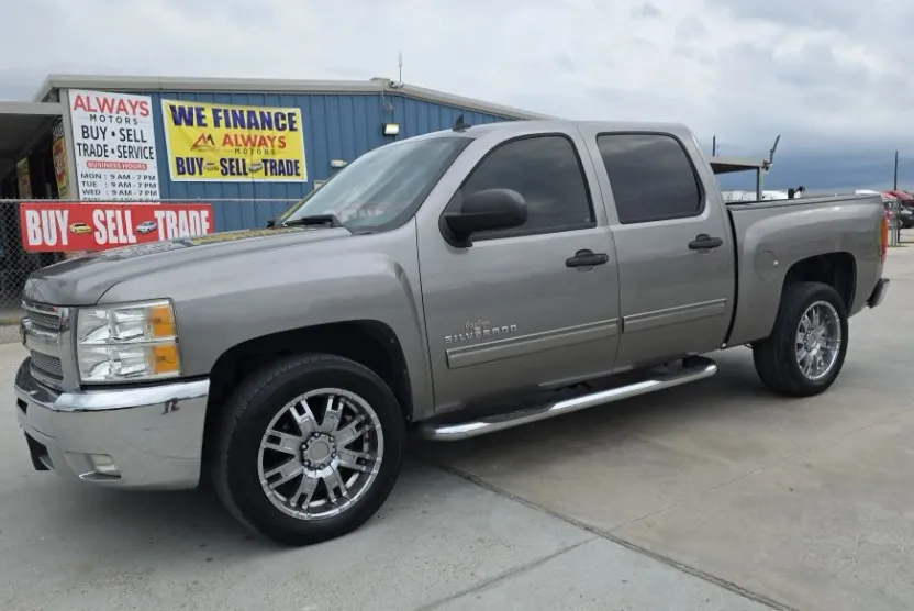 2012 Chevrolet Silverado 1500 LT photo 1