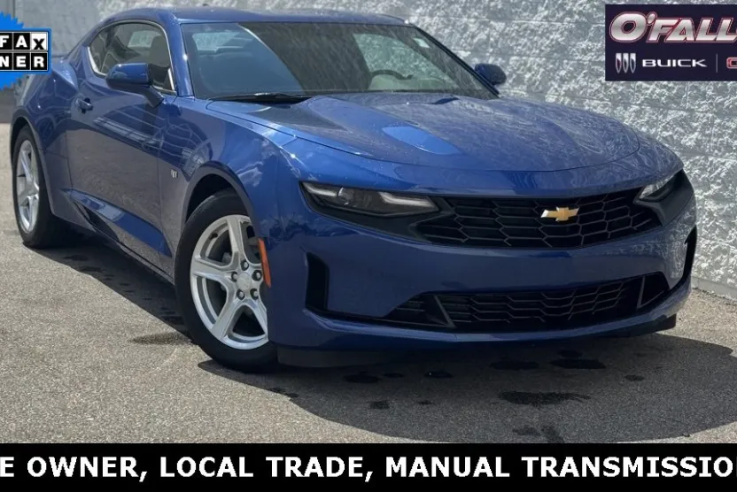 2024 Chevrolet Camaro 1LT photo 1