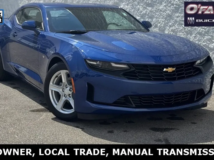 2024 Chevrolet Camaro 1LT photo 1