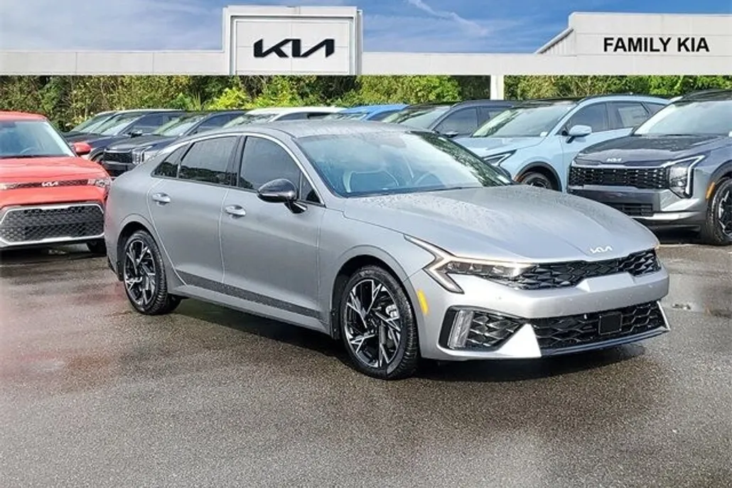 2026 Kia K5 GT-Line photo 1