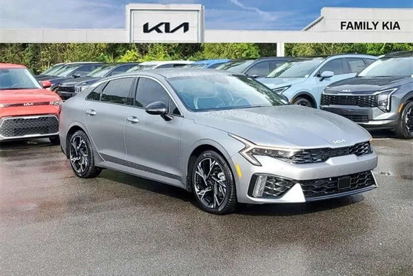 2026 Kia K5 GT-Line photo 1