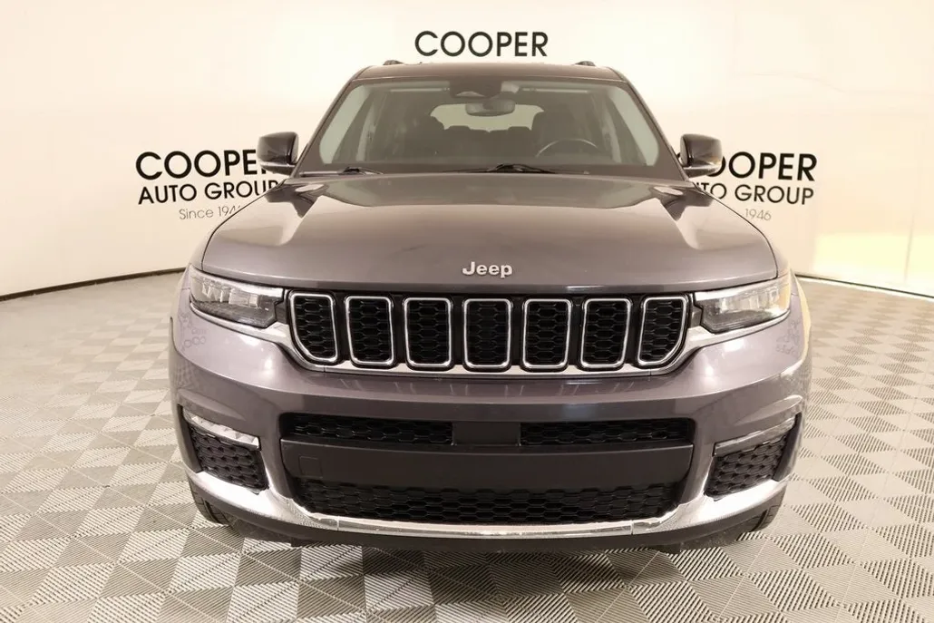 2022 Jeep Grand Cherokee Limited photo 1