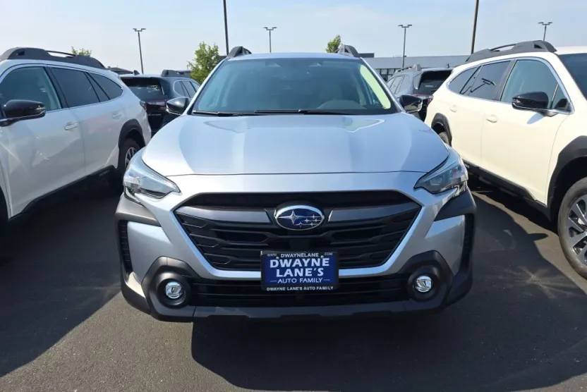 2025 Subaru Outback Premium photo 1