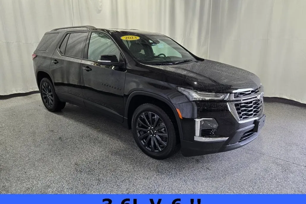 2023 Chevrolet Traverse RS photo 1
