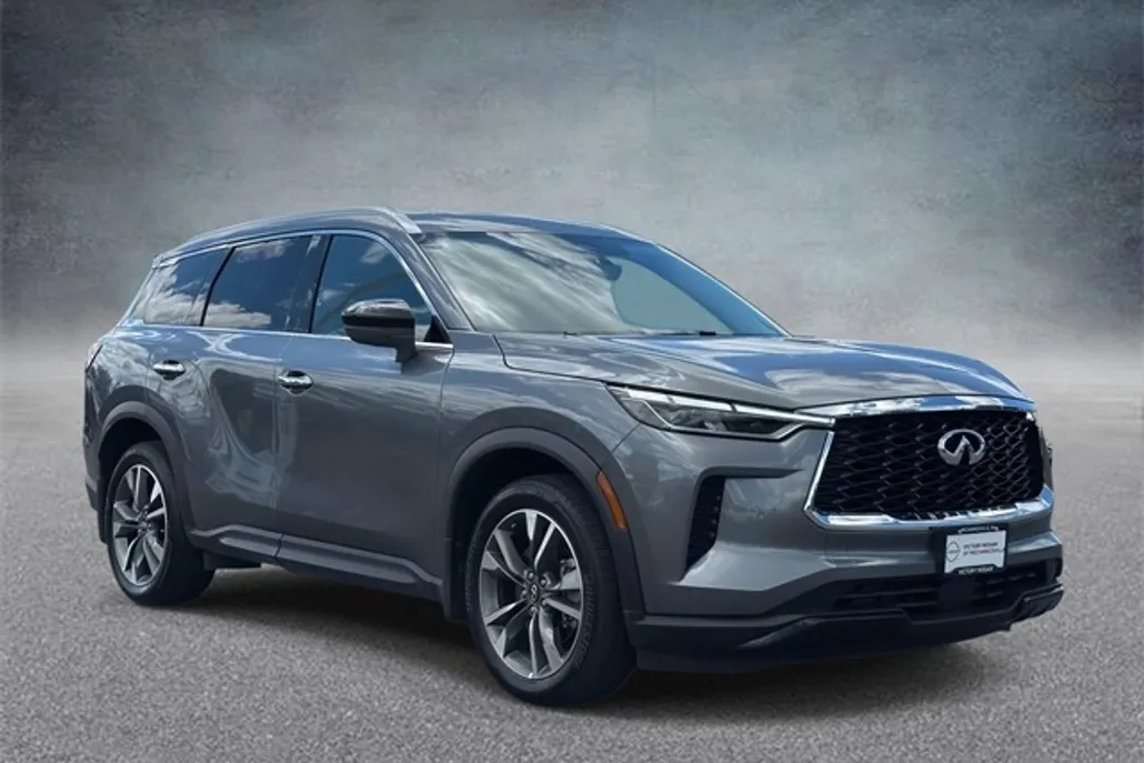 2025 Infiniti QX60 Luxe photo 1