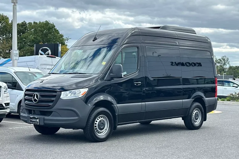 2024 Mercedes Benz Sprinter 2500 144 WB photo 1