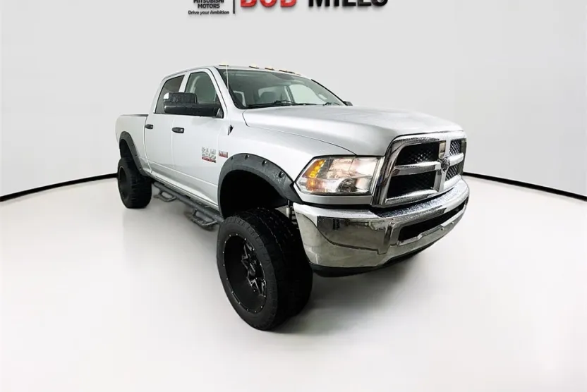 2017 Ram 2500 Tradesman photo 1