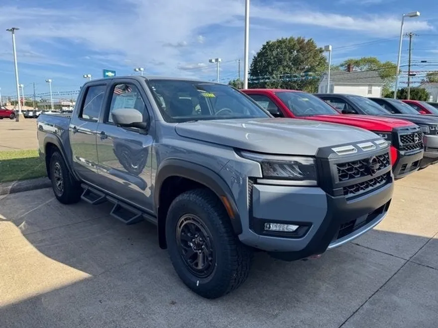 2026 Nissan Frontier PRO-4X photo 1