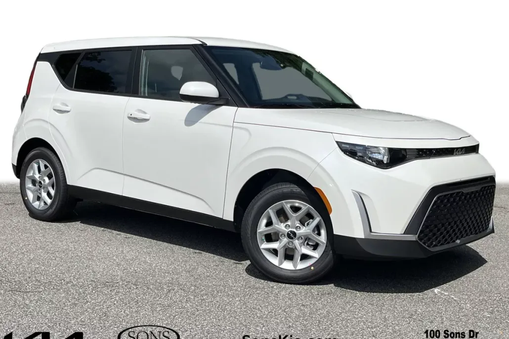2025 Kia Soul S photo 1
