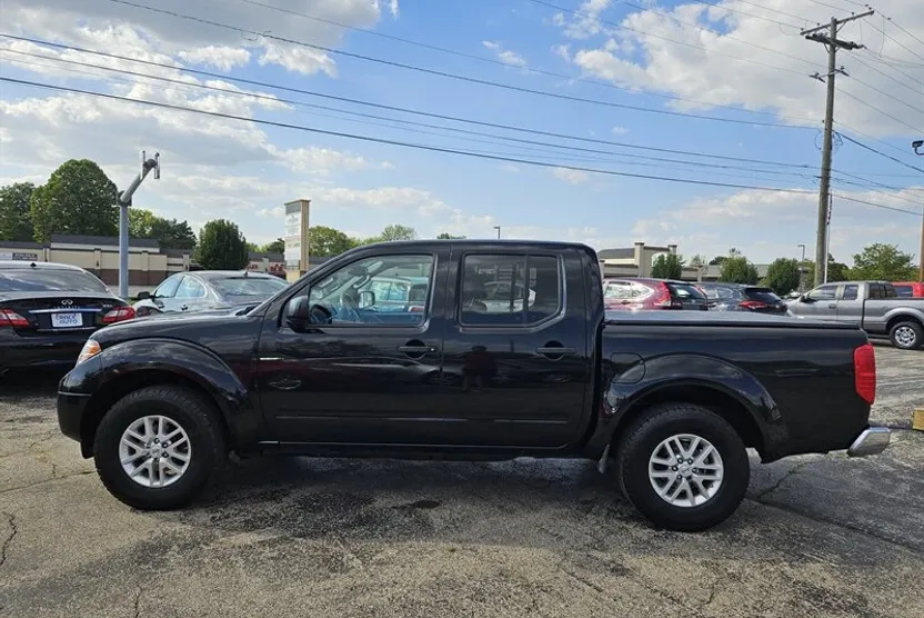 2016 Nissan Frontier SV photo 1