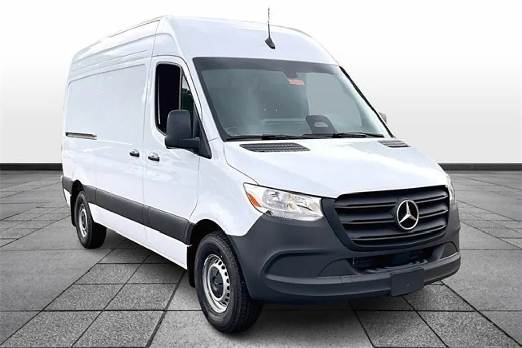 2025 Mercedes Benz Sprinter 2500 144 WB photo 1