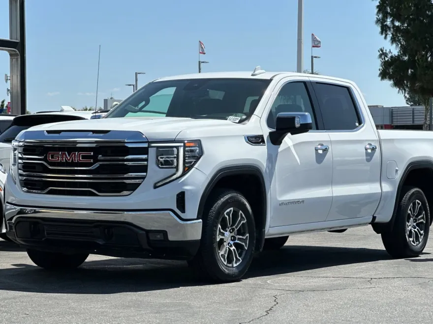 2024 Gmc Sierra 1500 SLT photo 1