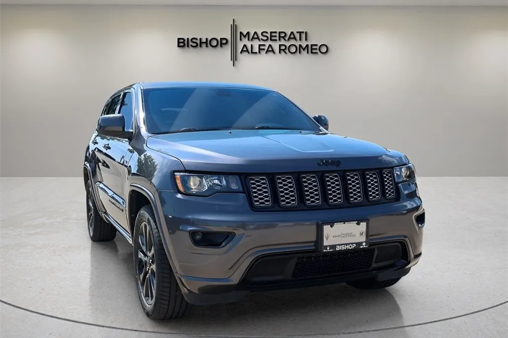 2019 Jeep Grand Cherokee Altitude photo 1