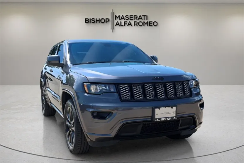 2019 Jeep Grand Cherokee Altitude photo 1