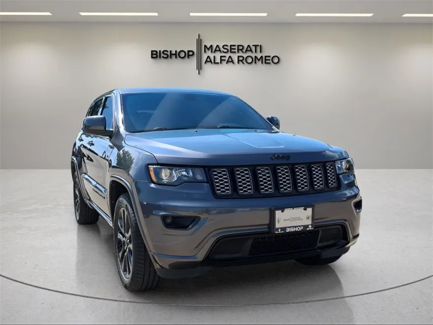 2019 Jeep Grand Cherokee Altitude photo 1