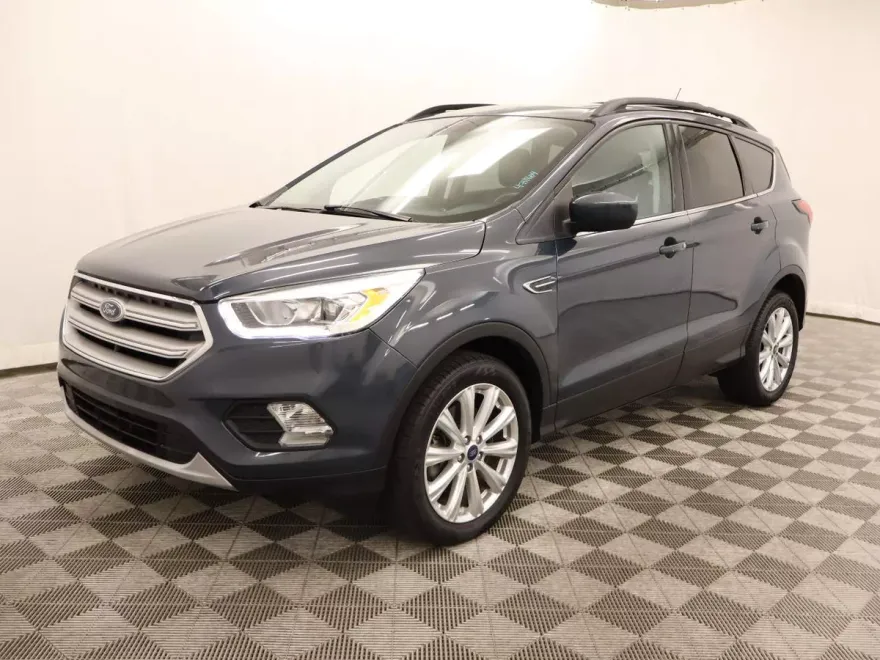 2019 Ford Escape SEL photo 1