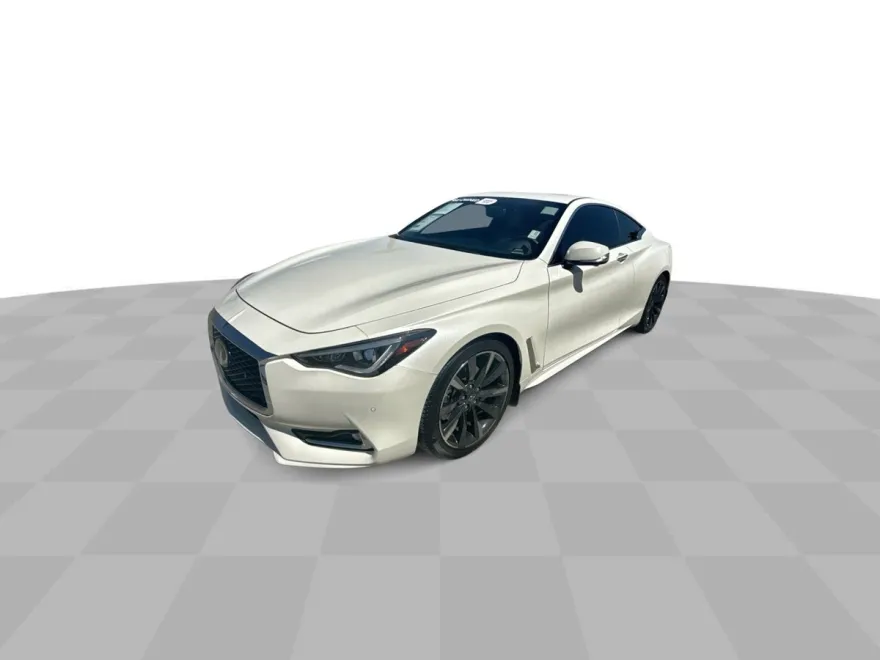 2022 Infiniti Q60 Luxe photo 1