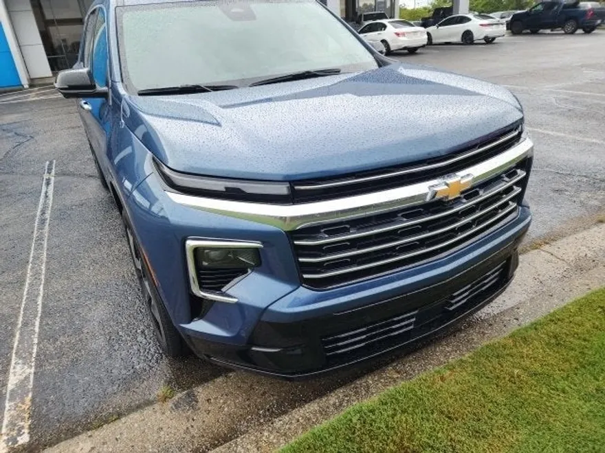 2025 Chevrolet Traverse High Country photo 1