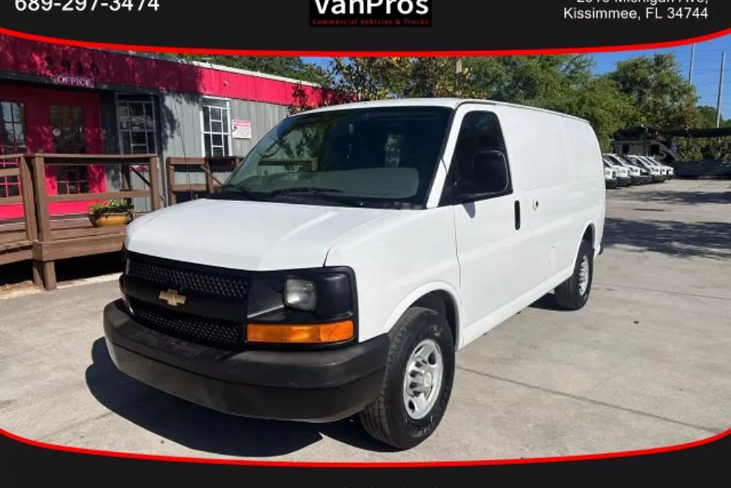 2013 Chevrolet Express 2500 Cargo Van photo 1