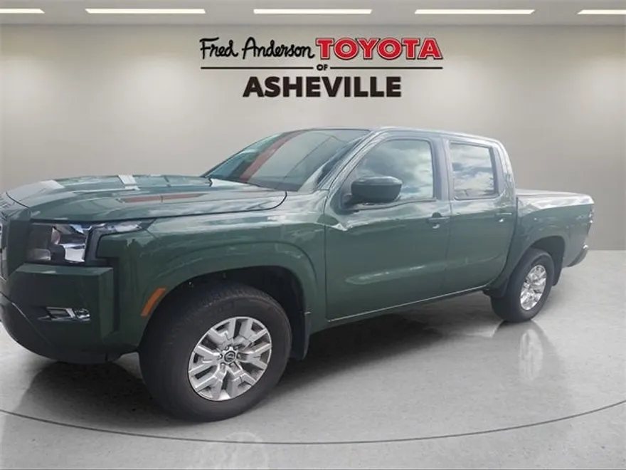 2024 Nissan Frontier SV photo 1