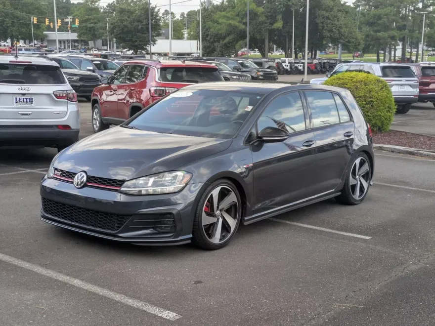 2021 Volkswagen Golf GTI photo 1