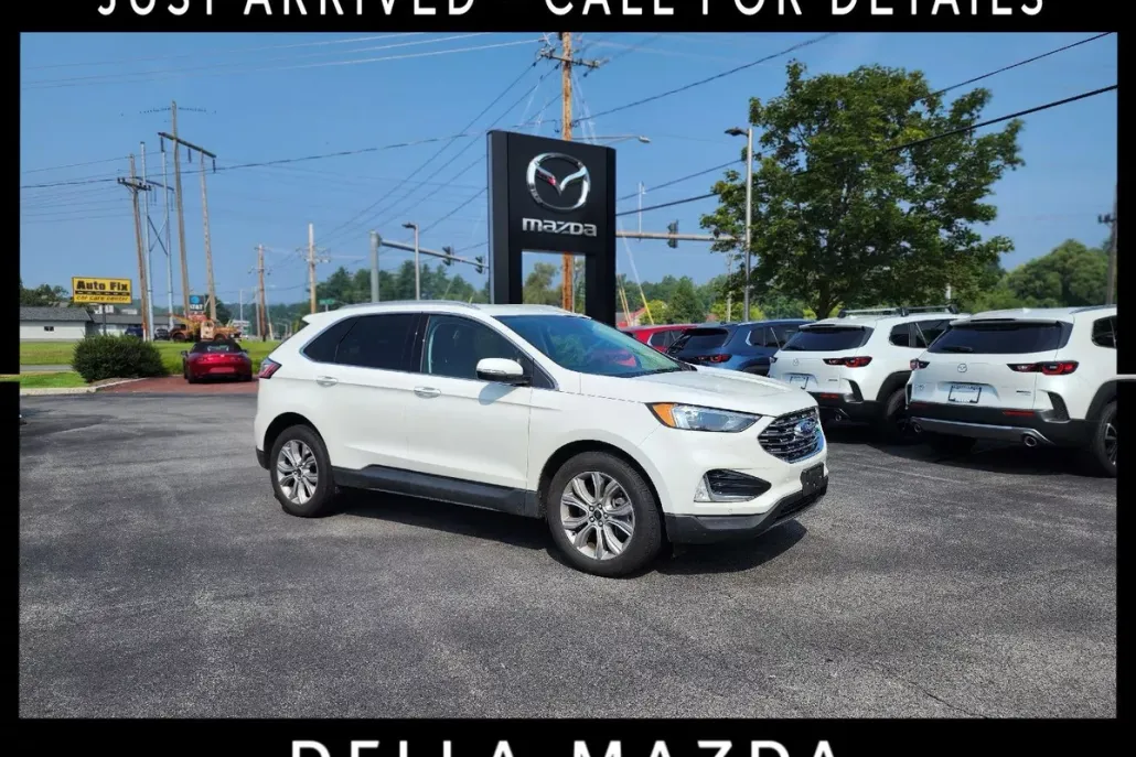 2024 Ford Edge Titanium photo 1