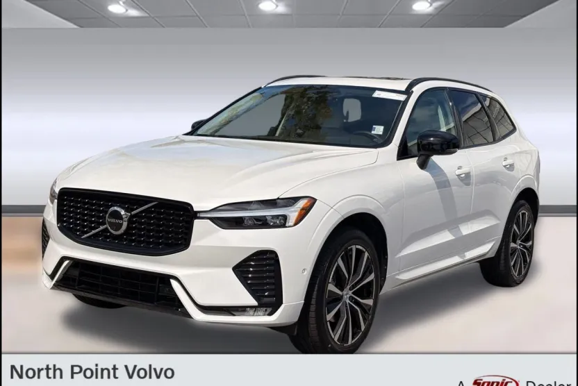 2023 Volvo XC60 B5 Plus photo 1