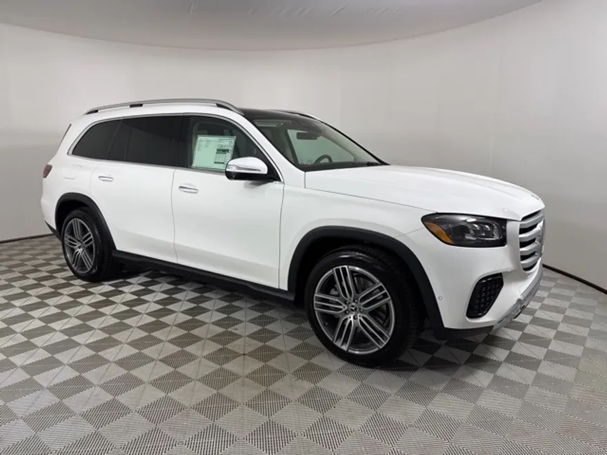 2025 Mercedes Benz GLS 450 4MATIC photo 1