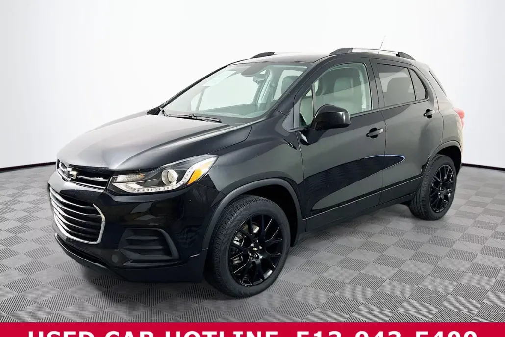 2022 Chevrolet Trax LT photo 1