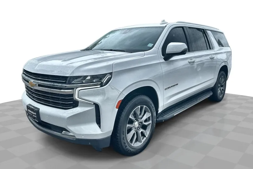 2021 Chevrolet Suburban LT photo 1